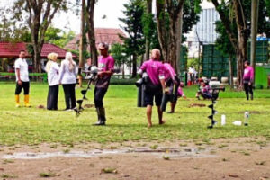 DLH Bojonegoro Pasang Biopori Alun-alun untuk Cegah Genangan Air