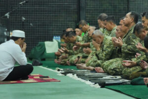 Panglima TNI Kunjungi Yonif TP 843, Awali Ramadan Bersama Prajurit