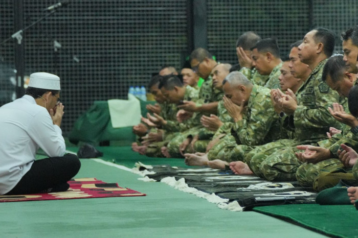 Panglima TNI Kunjungi Yonif TP 843, Awali Ramadan Bersama Prajurit