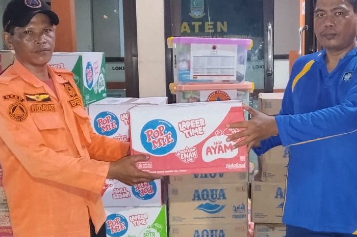 Pemkab Bekasi Salurkan Bantuan Ramadan untuk Warga Terdampak Banjir dan Longsor