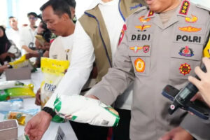 Polri dan Bulog Salurkan 1.337 Ton Beras Lewat GPM Nasional