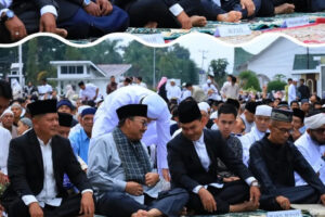 Sholat Id di Kantor Bupati Pasaman Berlangsung Khidmat Meski Cuaca Mendung