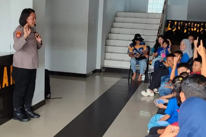 Studi Tur Purposeful Kids ke Samapta Polda Sulut, Anak Kenal Turjawali